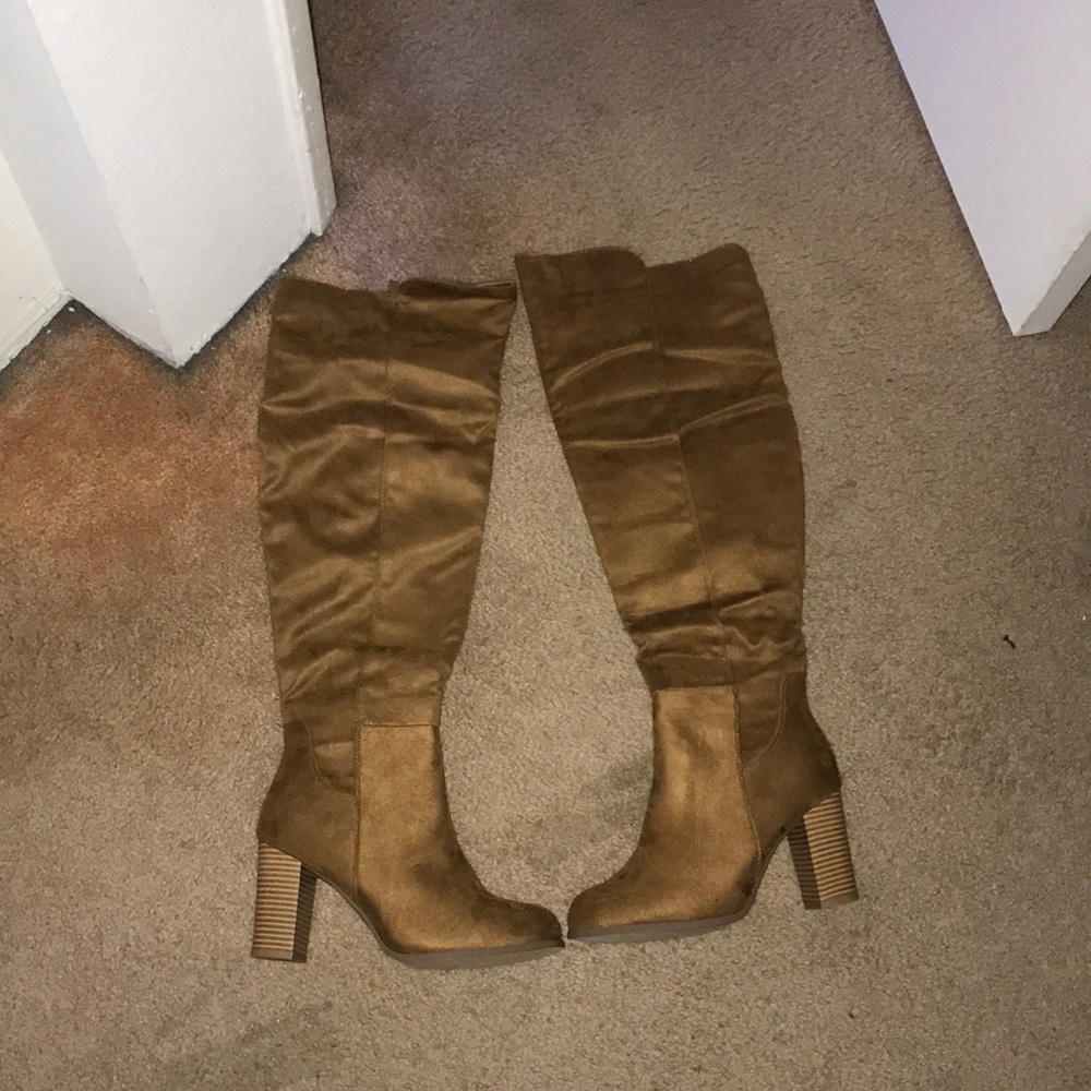 Tan knee high boots never worn